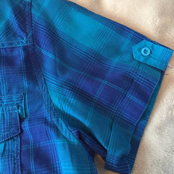 ❤️4/$20 Short sleeved top - Picture 5 of 7